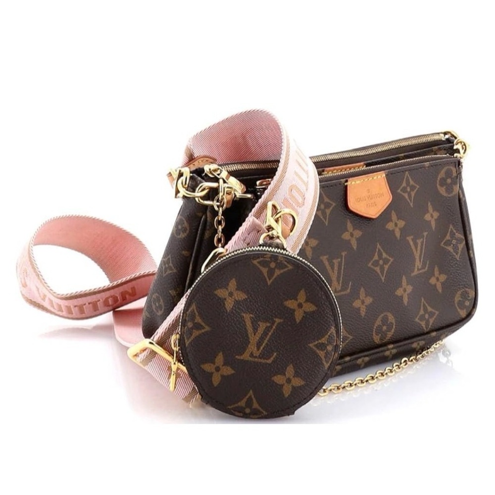 Crossbody Monogram Bag, or Chain Hand Carry. Like having two bags🥰